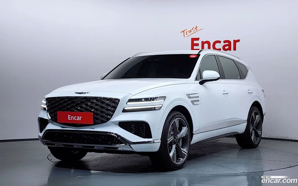 Genesis GV80 2.5T AWD 2024 — photo 1, buy with delivery to Moscow