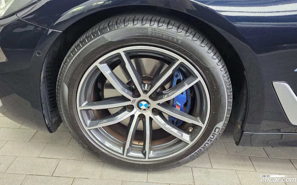 BMW 5 Series 520i M 2022 — thumbnail 5