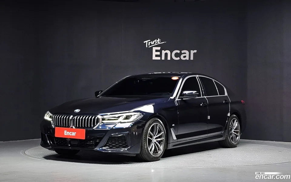 BMW 5 Series 520i M 2022 — photo 1, buy with delivery to Moscow