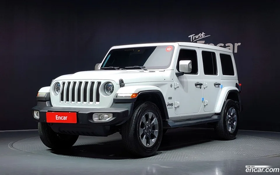 Jeep Wrangler 2.0 4 2023 — photo 1, buy with delivery to Moscow