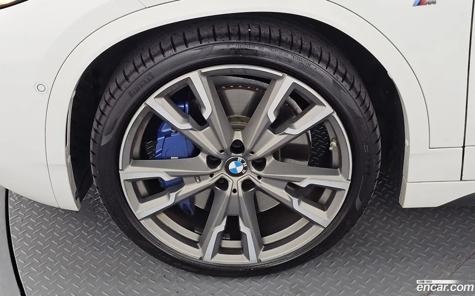 BMW X2 xDrive M35i 2022 — thumbnail 5