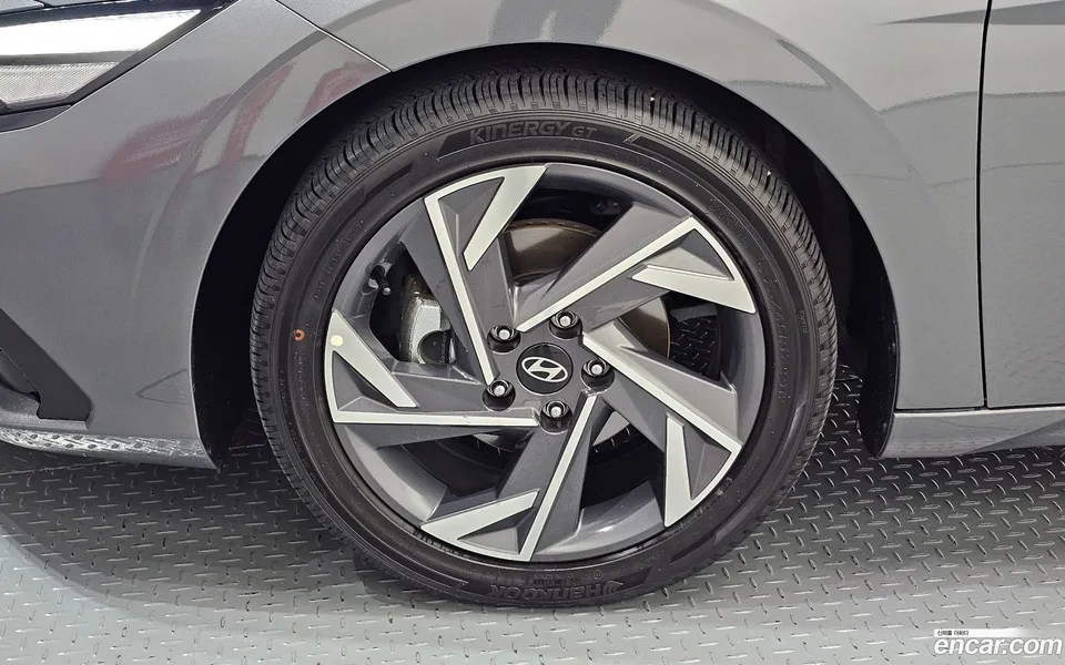 Hyundai Avante CN7 1.6 2024 — thumbnail 2