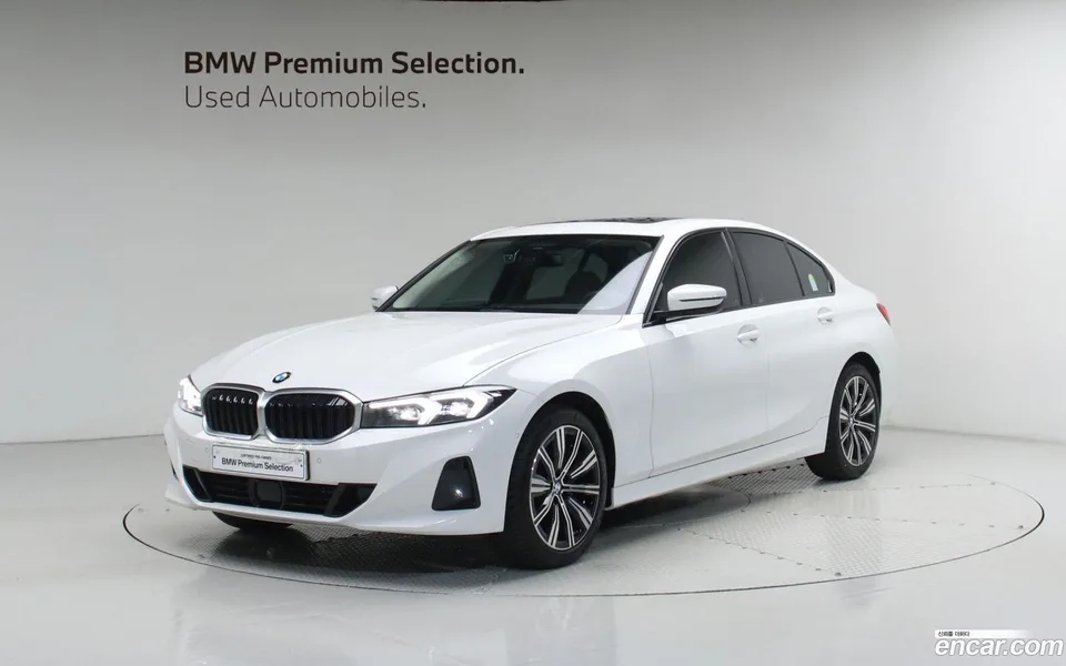 BMW 3 Series 320i 2025 — photo 1, buy with delivery to Moscow