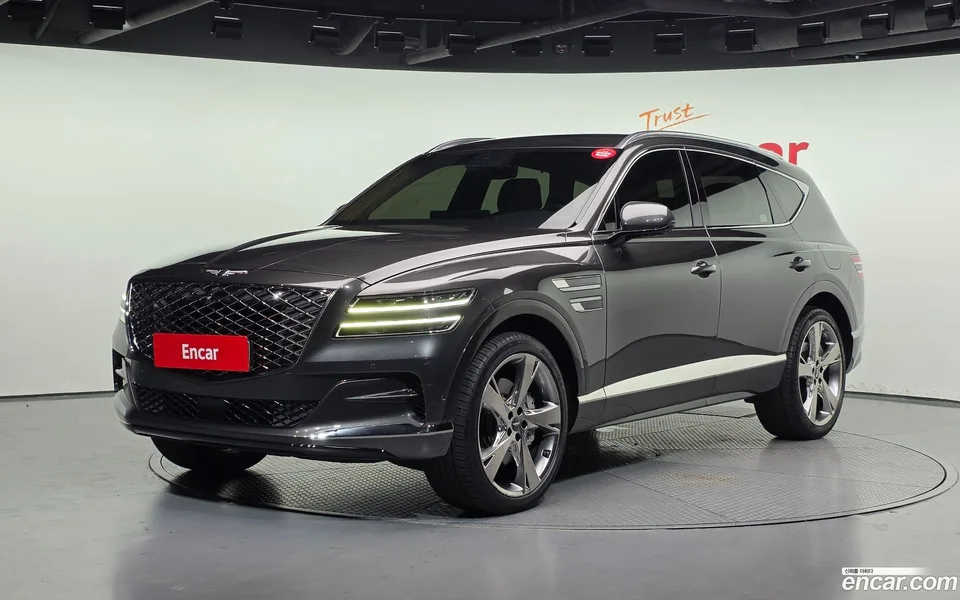 Genesis GV80 3.0 AWD 2023 — photo 1, buy with delivery to Moscow