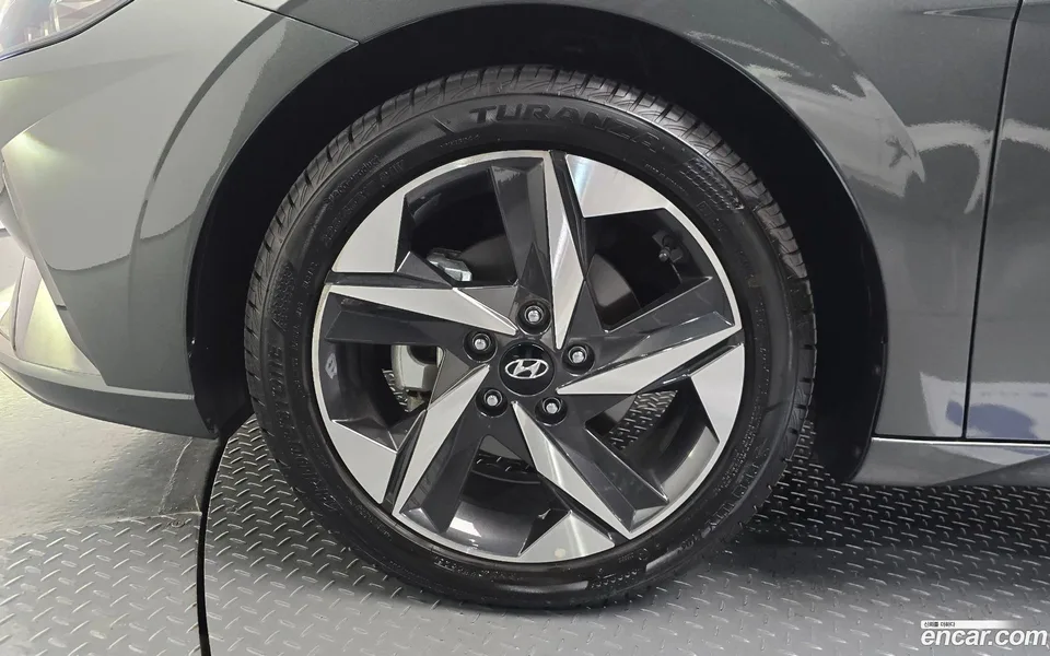 Hyundai Avante 1.6 2023 — thumbnail 2