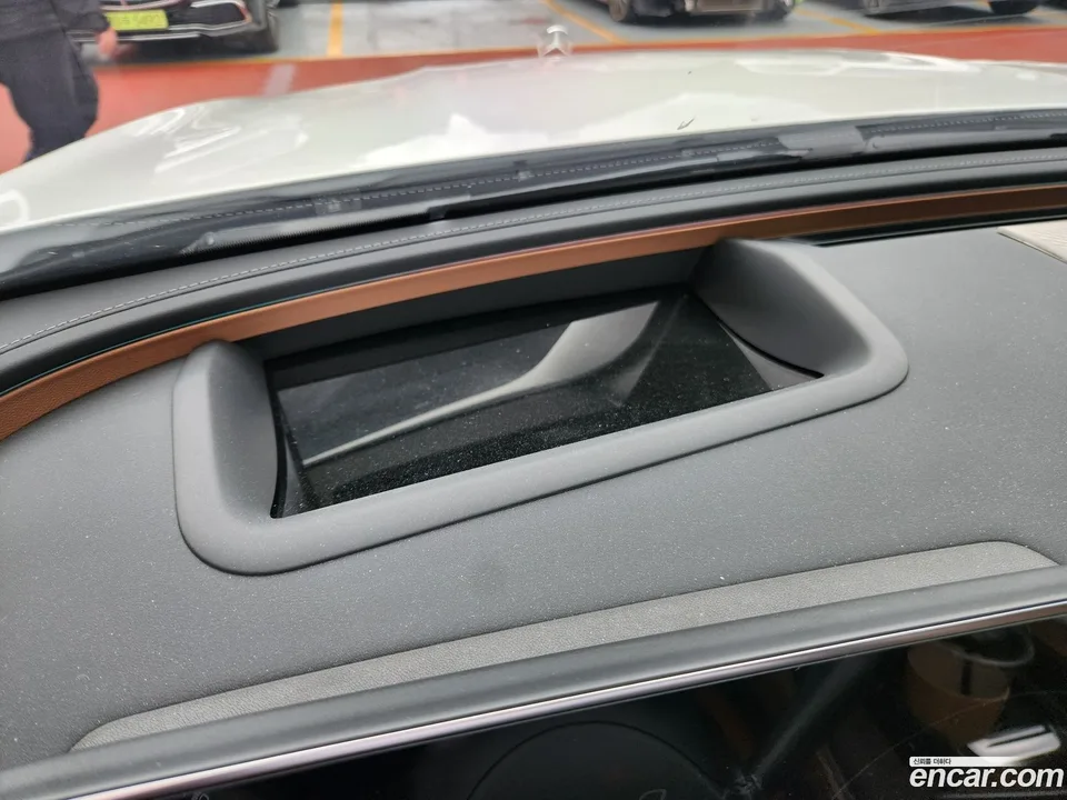 Mercedes-Benz E-Class E450 4MATIC 2024 — thumbnail 4