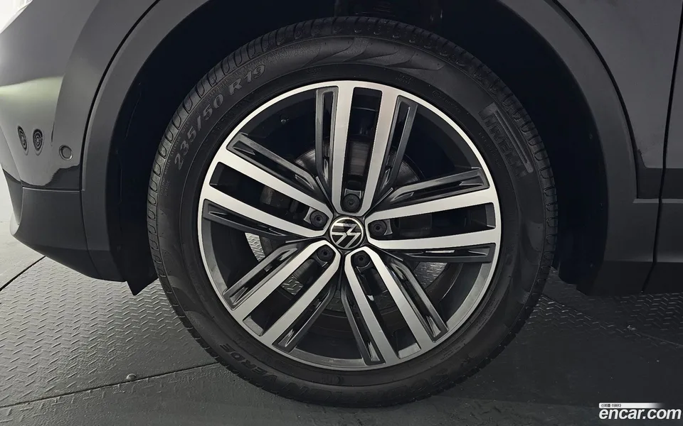 Volkswagen Tiguan 2.0 TDI 2023 — thumbnail 5