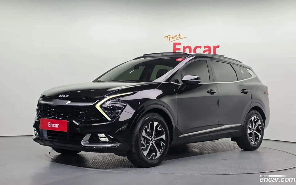 Kia Sportage Hybrid 2WD 2022 — photo 1, buy with delivery to Moscow