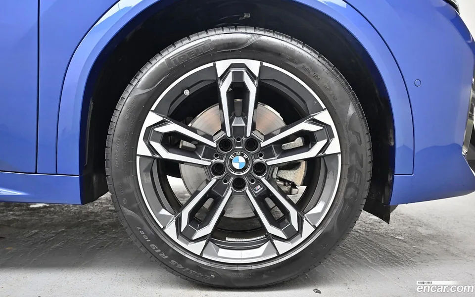 BMW X2 xDrive 20i M 2025 — thumbnail 2