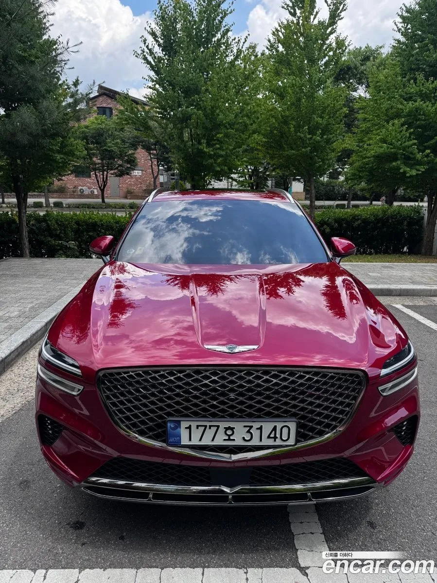 Genesis GV70 2.5T AWD 2024 — photo 1, buy with delivery to Moscow