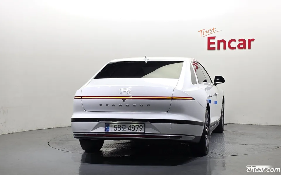 Hyundai Grandeur 3.5 LPG 2WD 2023 — thumbnail 4