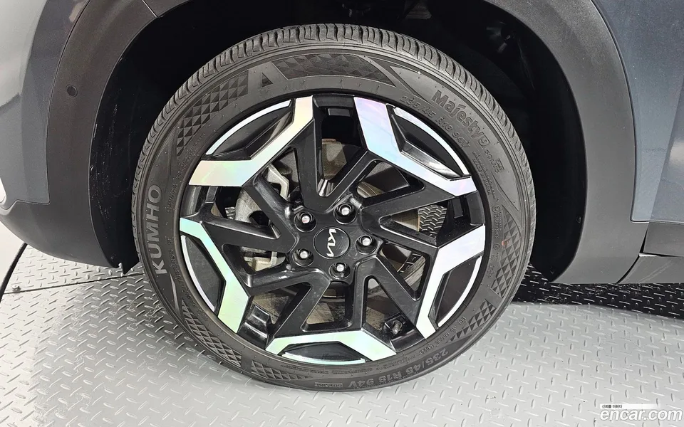 Kia Seltos 1.6 2WD 2023 — thumbnail 2
