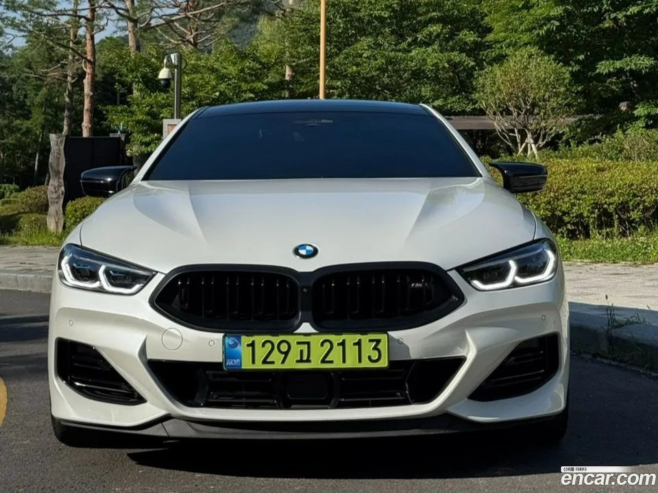 BMW 8 Series M850i xDrive 2025 — thumbnail 3