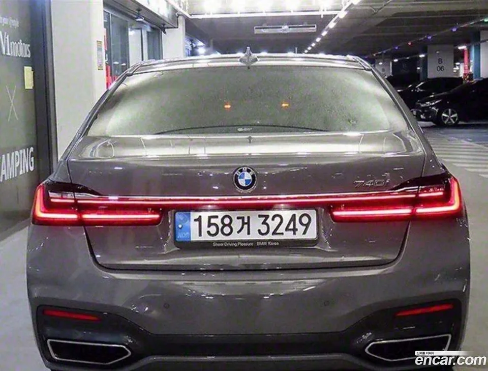 BMW 7 Series 740i M 2022 — thumbnail 5