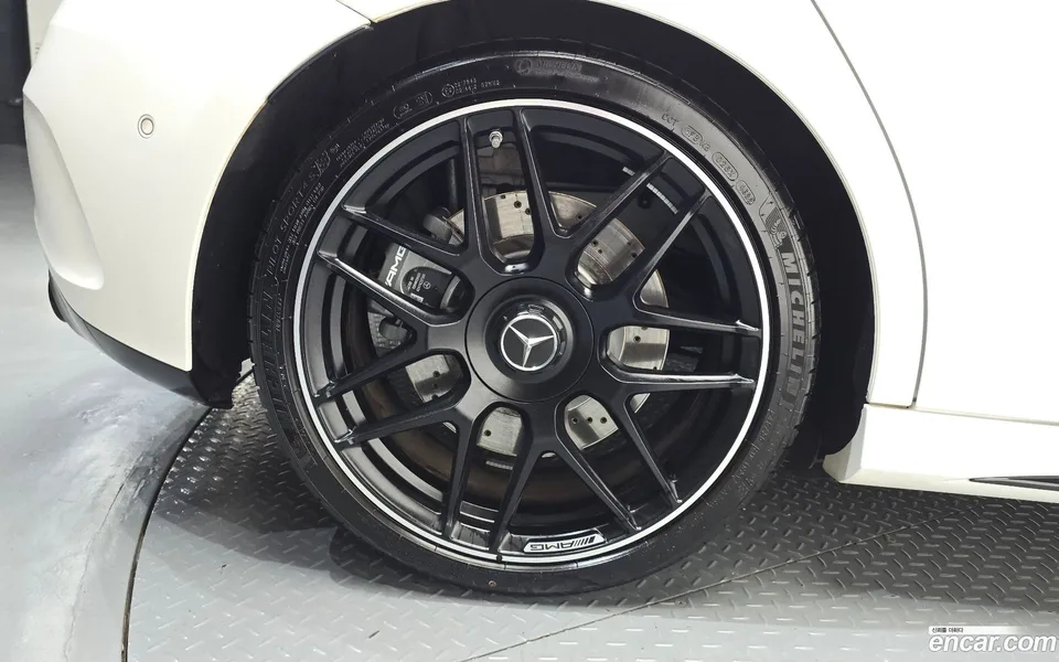 Mercedes-Benz A-Class AMG A45 4MATIC+ 2023 — миниатюра 2