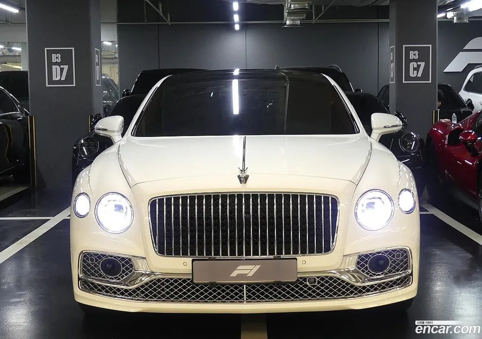 Bentley Flying Spur 4.0 2022 — thumbnail 3