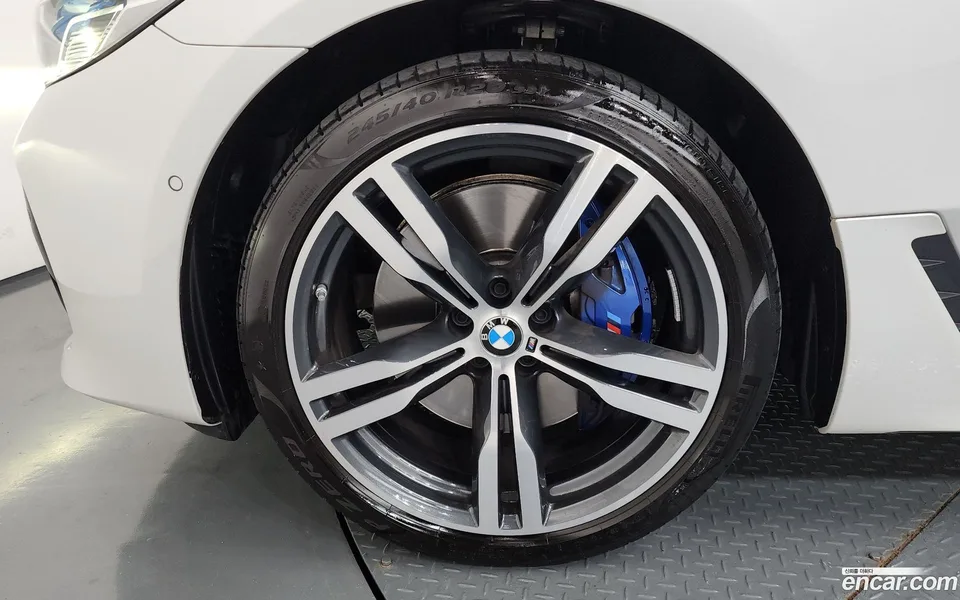 BMW 6 Series GT 630i xDrive M 2023 — thumbnail 5