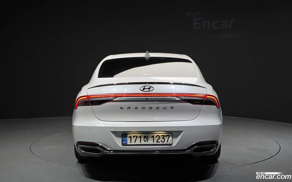 Hyundai Grandeur IG 3.3 2022 — thumbnail 4