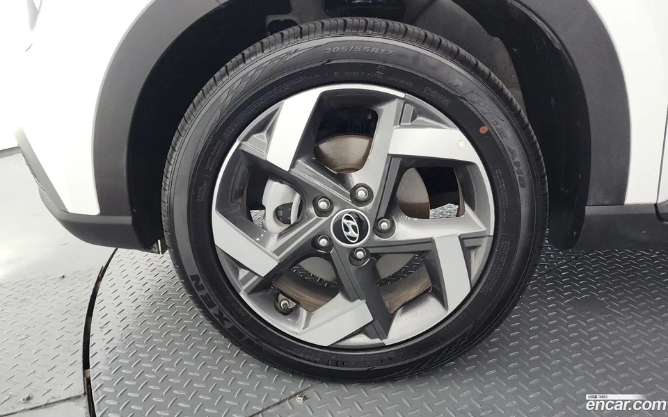 Hyundai Venue 1.6 2025 — thumbnail 2