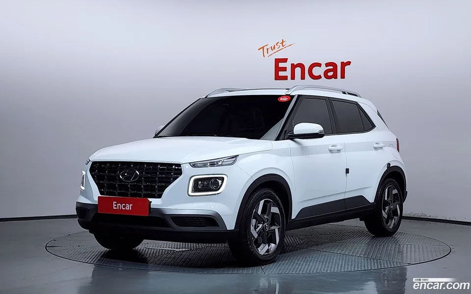 Hyundai Venue 1.6 2025 — photo 1, buy with delivery to Moscow