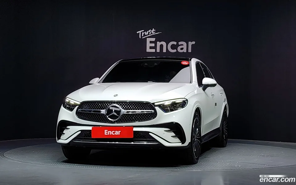 Mercedes-Benz GLC-Class GLC300 4MATIC 2025 — thumbnail 3