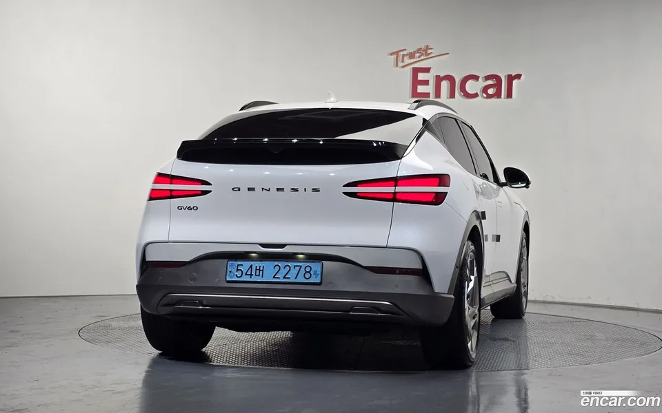 Genesis GV60 AWD 2022 — thumbnail 4