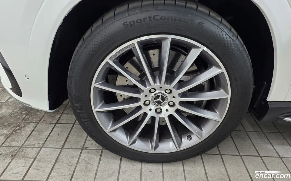 Mercedes-Benz GLE-Class GLE450d 4MATIC 2023 — thumbnail 2