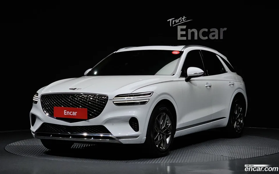 Genesis GV70 2.5T AWD 2022 — photo 1, buy with delivery to Moscow