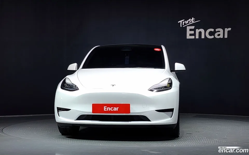 Tesla Model Y RWD 2024 — thumbnail 3
