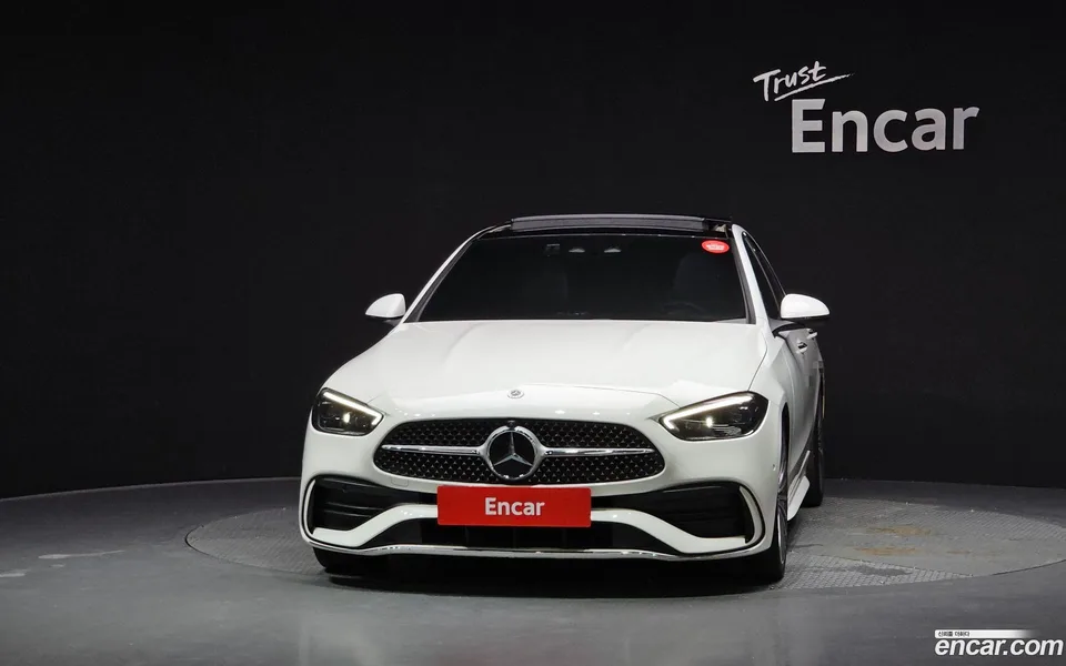 Mercedes-Benz C-Class C300 4MATIC AMG Line 2023 — thumbnail 3
