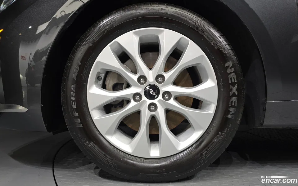 Kia K8 2.5 2WD 2023 — thumbnail 5
