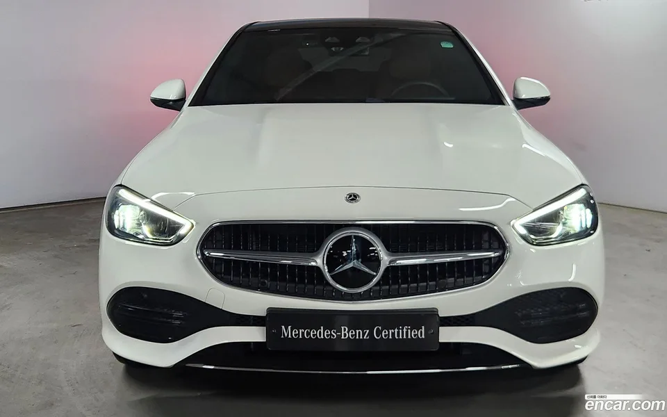 Mercedes-Benz C-Class C200 2025 — thumbnail 3
