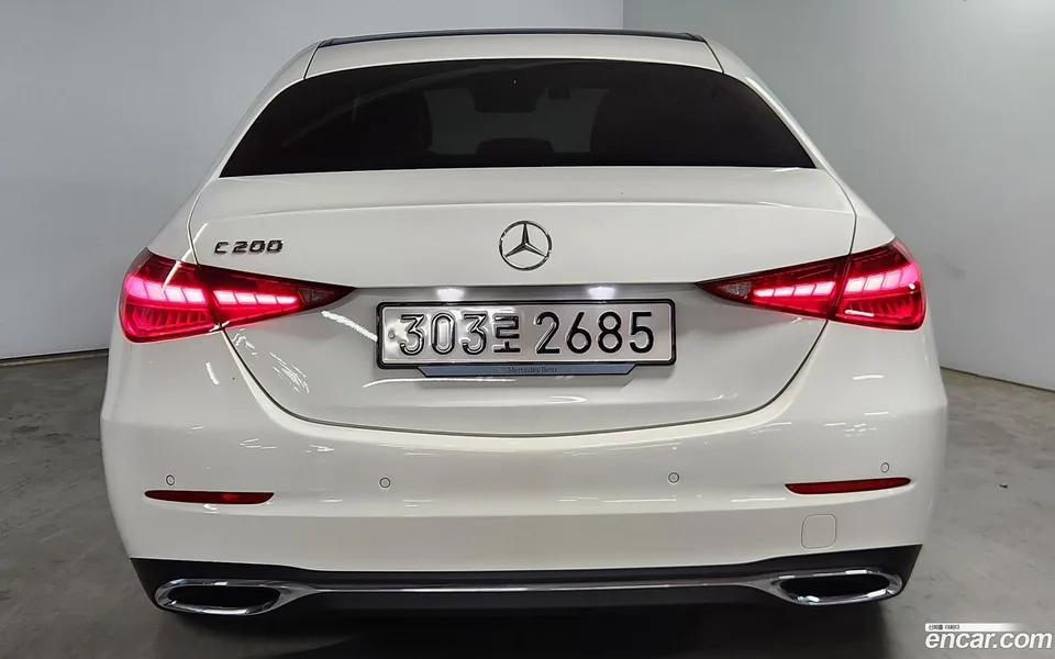 Mercedes-Benz C-Class C200 2025 — thumbnail 4
