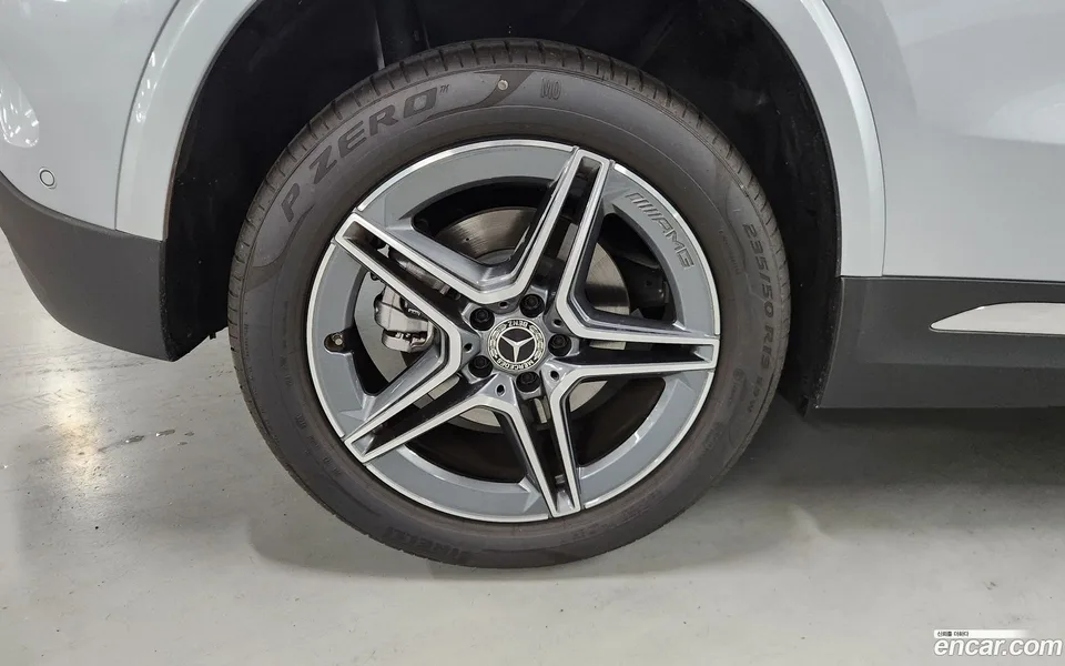 Mercedes-Benz GLA-Class GLA250 4MATIC 2025 — thumbnail 5