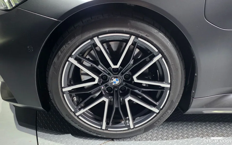 BMW M5 M5 2025 — thumbnail 2