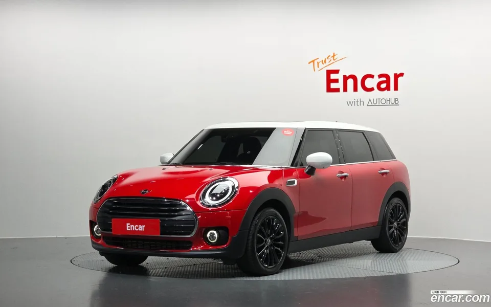 MINI Cooper Clubman 2023 — photo 1, buy with delivery to Moscow