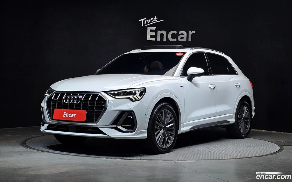 Audi Q3 35 TDI 2023 — photo 1, buy with delivery to Moscow
