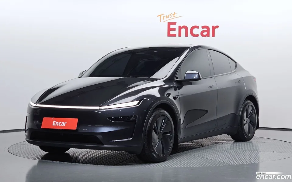 Tesla Model Y RWD 2025 — photo 1, buy with delivery to Moscow