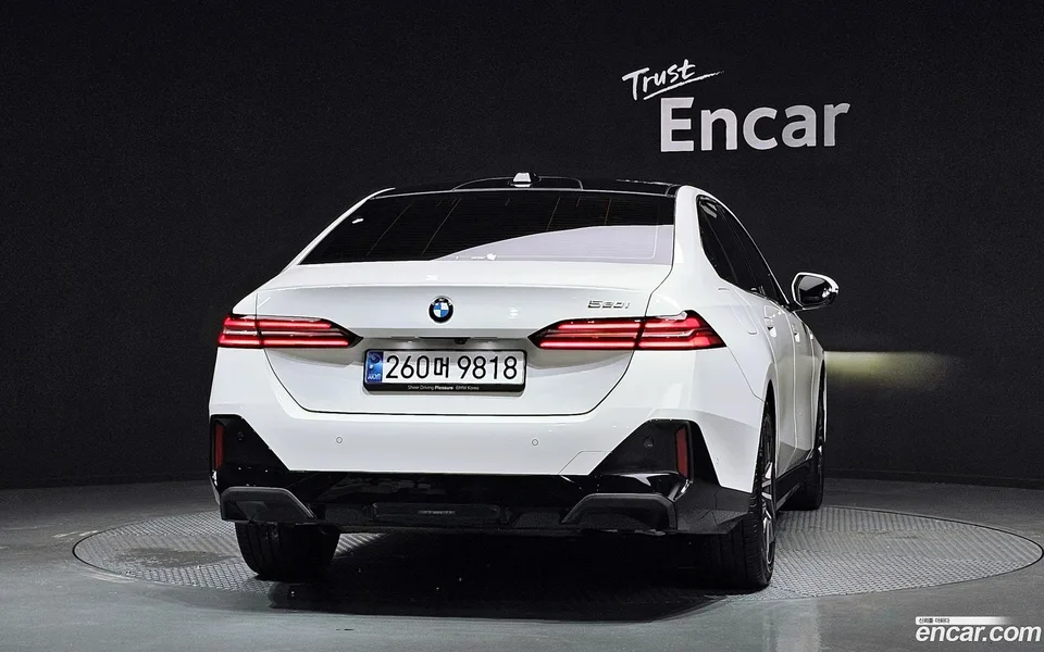 BMW 5 Series 520i M 2024 — миниатюра 4