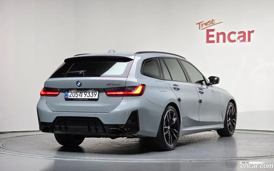 BMW 3 Series M340i xDrive 2024 — thumbnail 2