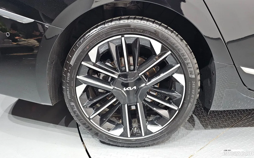Kia K8 2.5 2WD 2024 — thumbnail 2