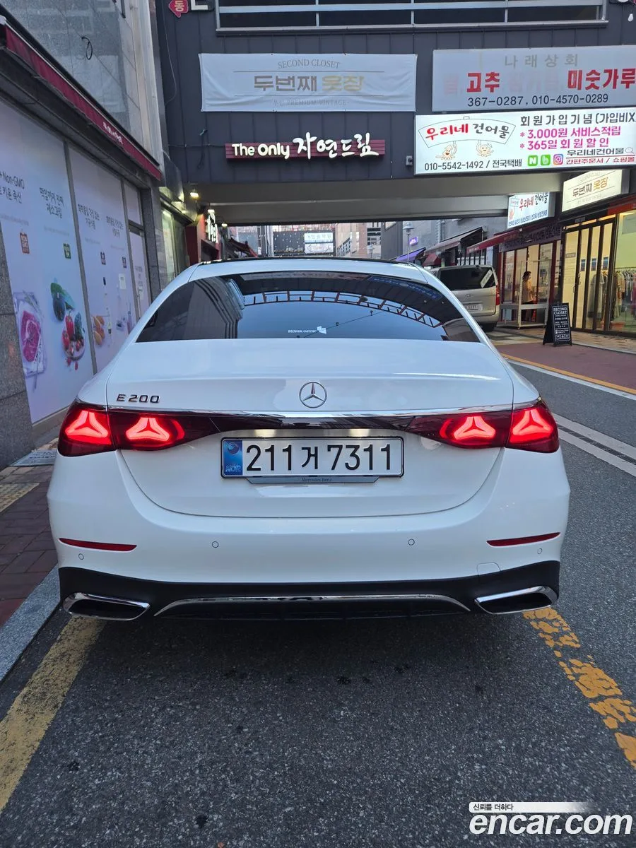 Mercedes-Benz E-Class E200 AMG Line 2025 — миниатюра 4
