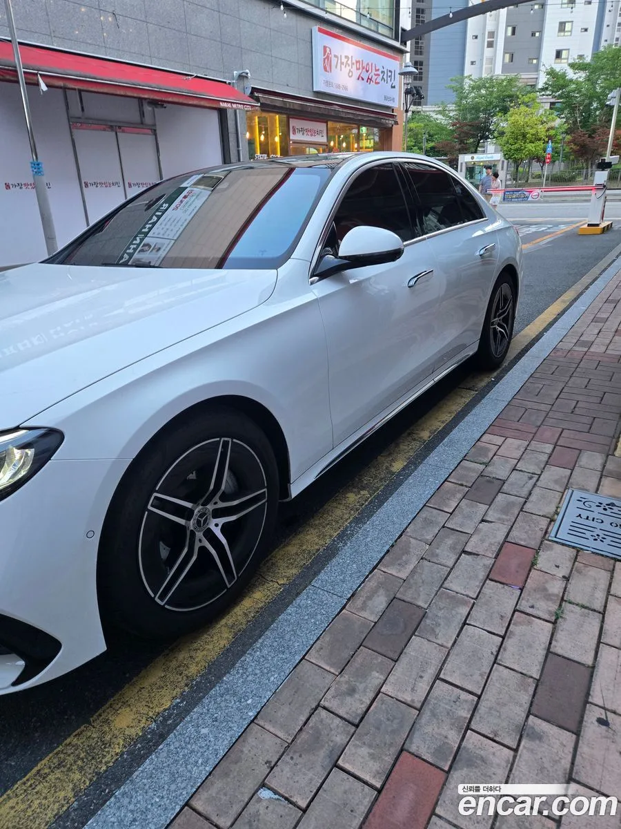 Mercedes-Benz E-Class E200 AMG Line 2025 — фото 1, купить с доставкой в Москву