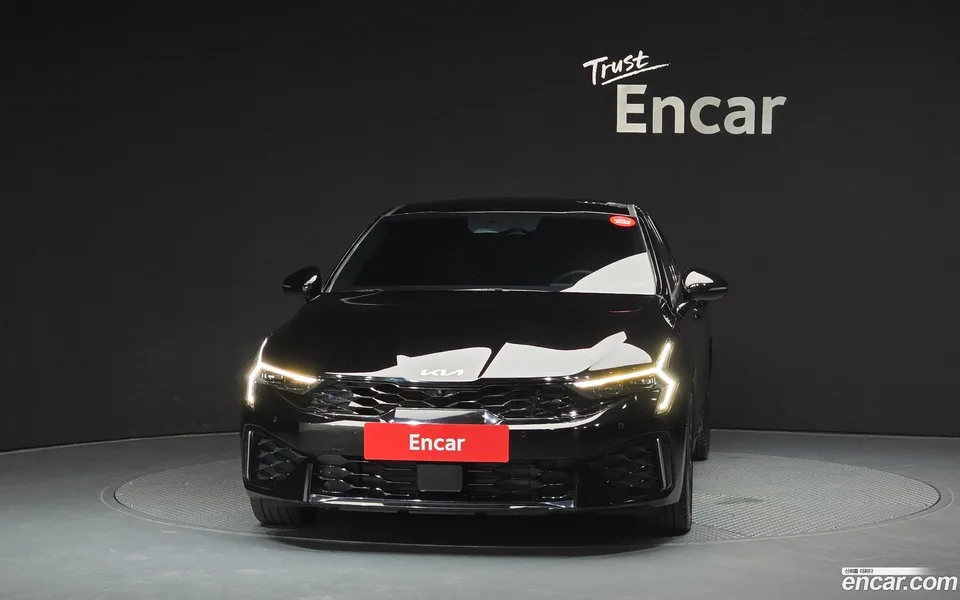Kia K5 Hybrid 2023 — thumbnail 3