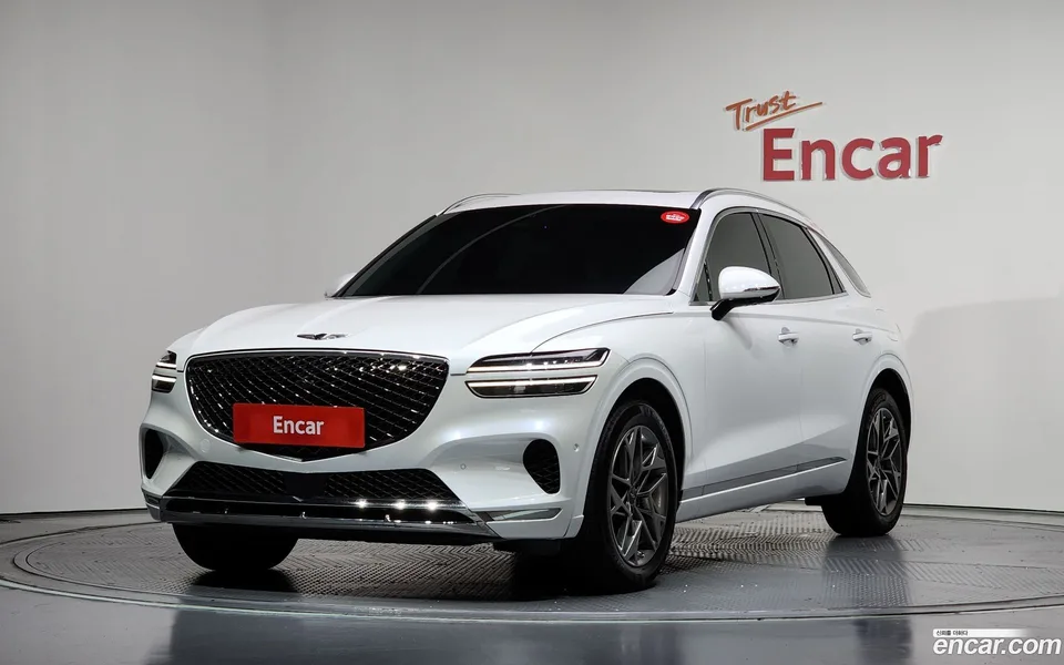 Genesis GV70 2.5T AWD 2024 — photo 1, buy with delivery to Moscow