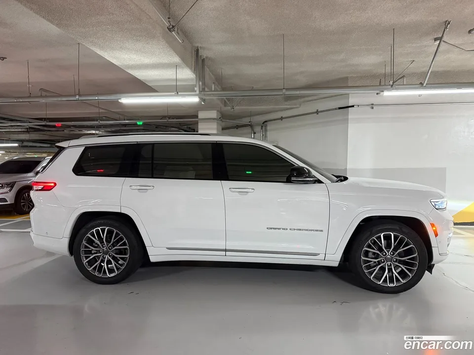 Jeep Grand Cherokee L 3.6 2023 — thumbnail 2