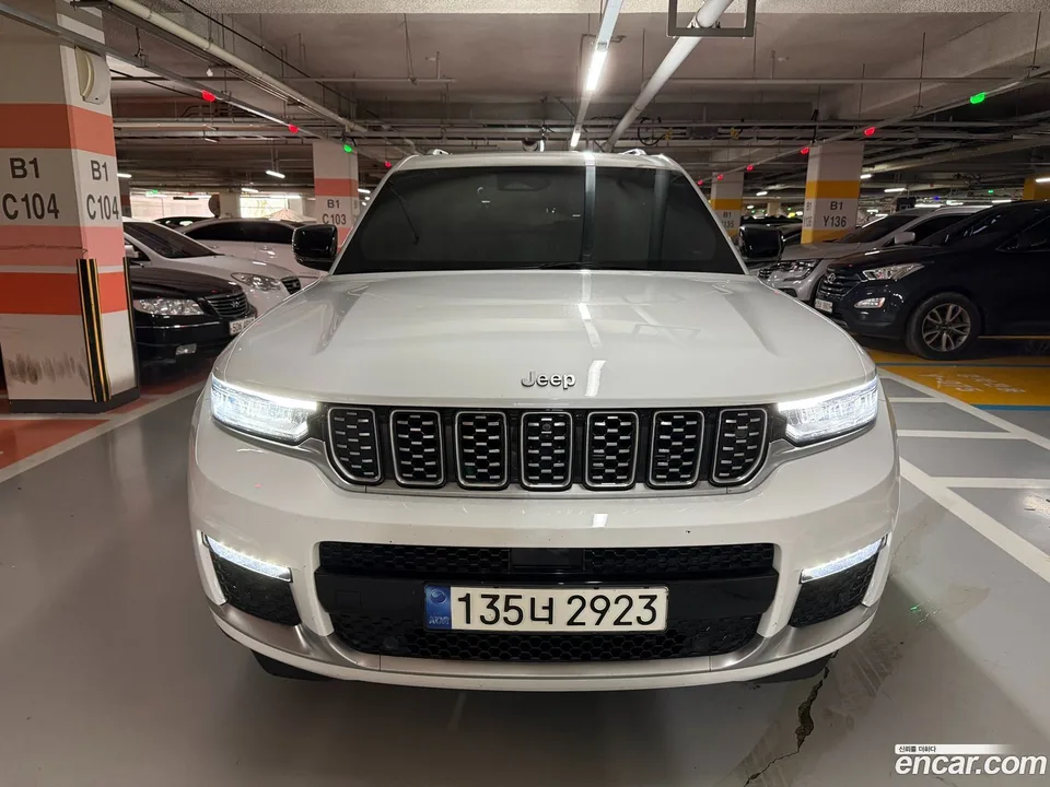 Jeep Grand Cherokee L 3.6 2023 — photo 1, buy with delivery to Moscow