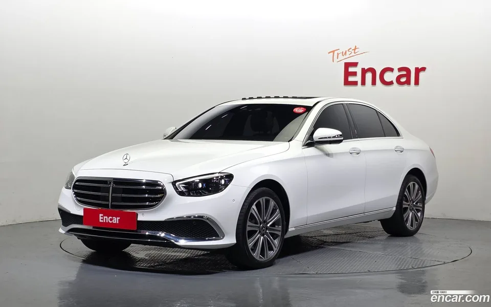Mercedes-Benz E-Class E350 4MATIC 2023 — photo 1, buy with delivery to Moscow