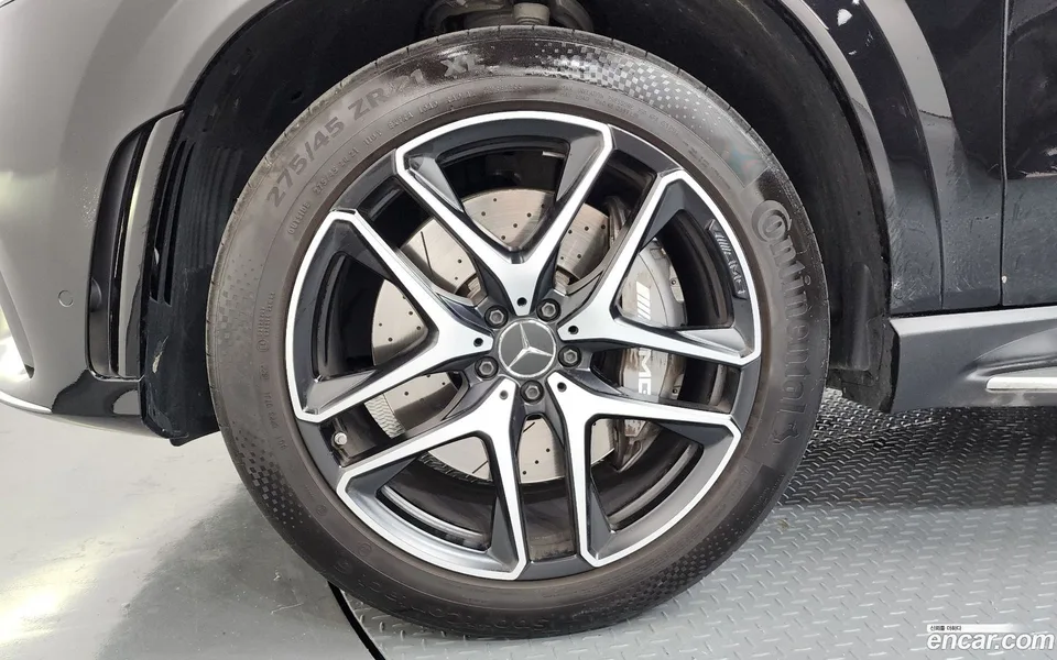 Mercedes-Benz GLE-Class AMG GLE53 4MATIC+ 2023 — thumbnail 5