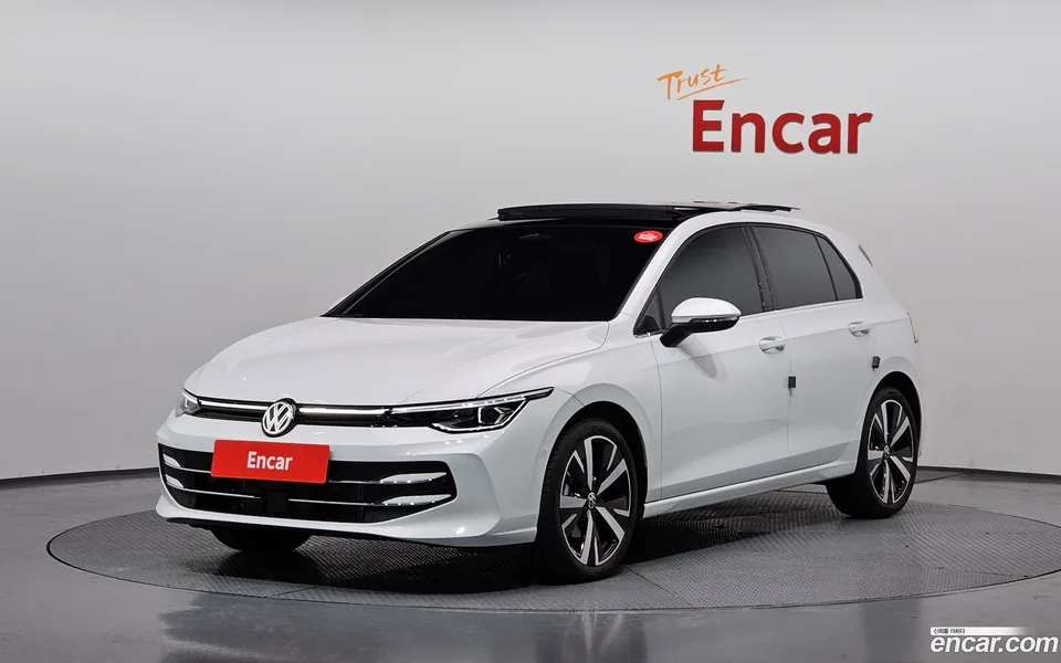 Volkswagen Golf 2.0 TDI 2026 — photo 1, buy with delivery to Moscow